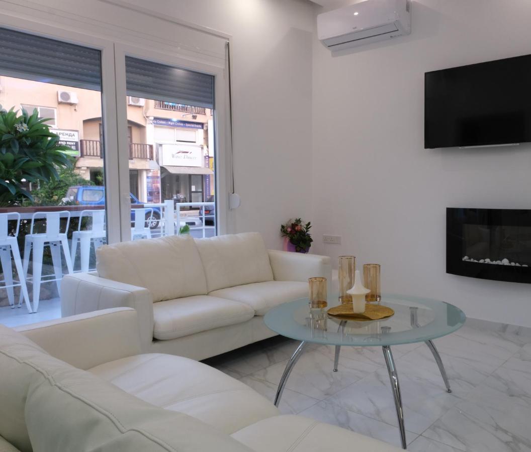 Luxury Fani House Next To Harbor Area With Jacuzzi Appartement Paphos Buitenkant foto